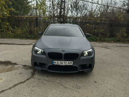 Серый БМВ 5 Серия, объемом двигателя 2 л и пробегом 218 тыс. км за 13500 $, фото 1 на Automoto.ua