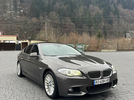Серый БМВ 5 Серия, объемом двигателя 2.98 л и пробегом 140 тыс. км за 12500 $, фото 1 на Automoto.ua