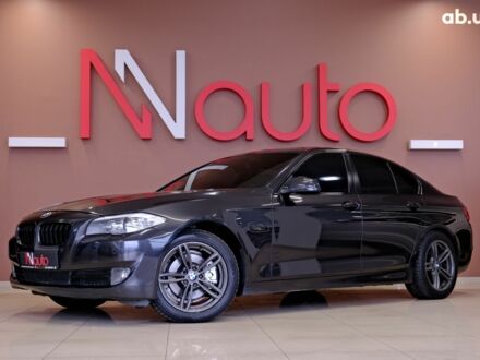 Серый БМВ 5 Серия, объемом двигателя 2 л и пробегом 140 тыс. км за 10900 $, фото 1 на Automoto.ua