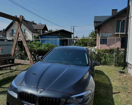 Серый БМВ 5 Серия, объемом двигателя 2 л и пробегом 214 тыс. км за 13000 $, фото 1 на Automoto.ua