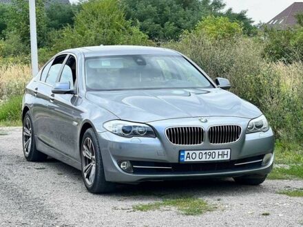 БМВ 5 Серія 2013 у Виноградове на Automoto.ua Сірий БМВ 5 Серія, об'ємом двигуна 2 л та пробігом 285 тис. км за 16000 $, фото 1 на Automoto.ua