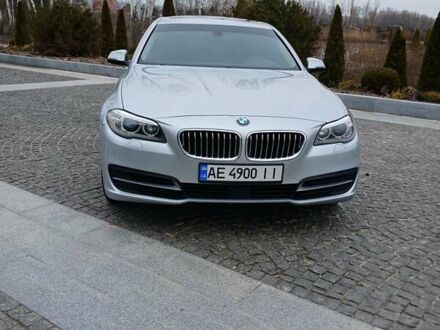 Серый БМВ 5 Серия, объемом двигателя 3 л и пробегом 161 тыс. км за 19900 $, фото 1 на Automoto.ua