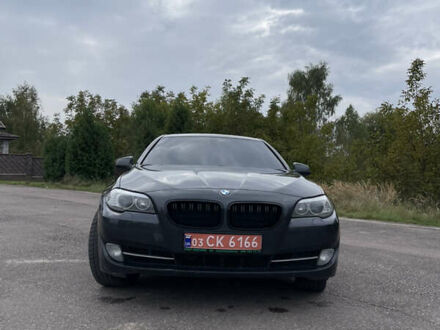 Серый БМВ 5 Серия, объемом двигателя 2 л и пробегом 298 тыс. км за 13200 $, фото 1 на Automoto.ua