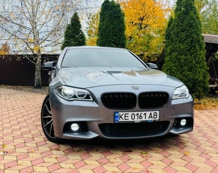 БМВ 5 Серия 2015 в Синельниковом на Automoto.ua Серый БМВ 5 Серия, объемом двигателя 3 л и пробегом 243 тыс. км за 15200 $, фото 1 на Automoto.ua