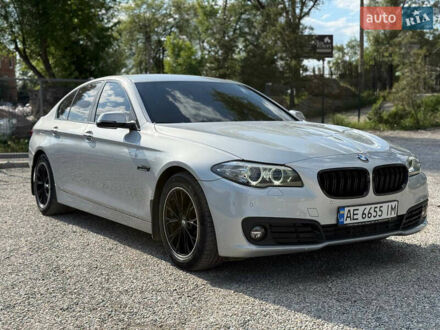 БМВ 5 Серия 2016 в Новомосковске на Automoto.ua Серый БМВ 5 Серия, объемом двигателя 2 л и пробегом 130 тыс. км за 16000 $, фото 1 на Automoto.ua