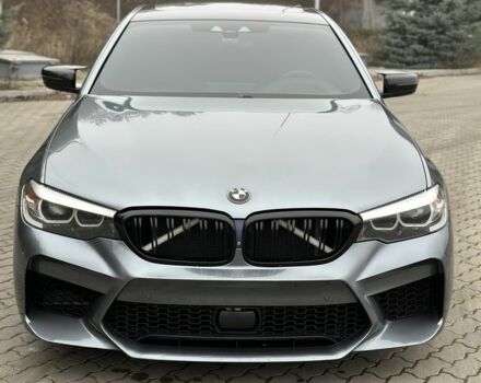 Серый БМВ 5 Серия, объемом двигателя 3 л и пробегом 133 тыс. км за 31700 $, фото 1 на Automoto.ua