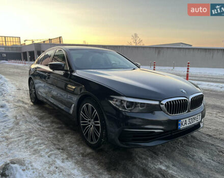 Серый БМВ 5 Серия, объемом двигателя 2 л и пробегом 139 тыс. км за 25700 $, фото 1 на Automoto.ua