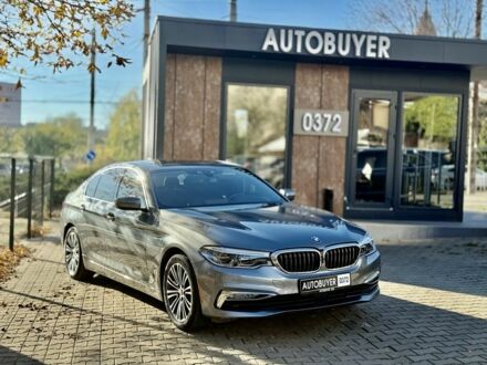 Серый БМВ 5 Серия, объемом двигателя 3 л и пробегом 93 тыс. км за 33500 $, фото 1 на Automoto.ua