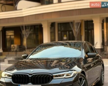 Серый БМВ 5 Серия, объемом двигателя 3 л и пробегом 91 тыс. км за 52500 $, фото 1 на Automoto.ua