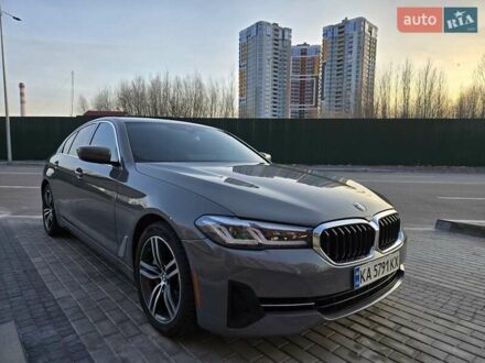 БМВ 5 Серия 2021 в Киеве на Automoto.ua Серый БМВ 5 Серия, объемом двигателя 3 л и пробегом 64 тыс. км за 51000 $, фото 1 на Automoto.ua