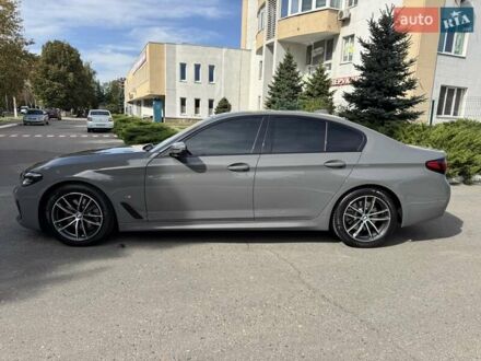 БМВ 5 Серія 2022 у Харкові на Automoto.ua Сірий БМВ 5 Серія, об'ємом двигуна 2 л та пробігом 186 тис. км за 45700 $, фото 1 на Automoto.ua