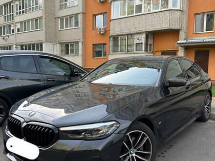 БМВ 5 Серія 2022 у Вінниці на Automoto.ua Сірий БМВ 5 Серія, об'ємом двигуна 2 л та пробігом 28 тис. км за 59800 $, фото 1 на Automoto.ua