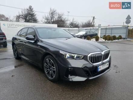 Серый БМВ 5 Серия, объемом двигателя 2.99 л и пробегом 8 тыс. км за 77900 $, фото 1 на Automoto.ua
