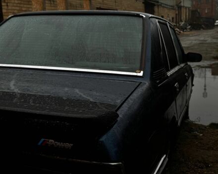 Синий БМВ 5 Серия, объемом двигателя 1.8 л и пробегом 500 тыс. км за 475 $, фото 3 на Automoto.ua