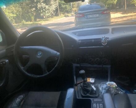 Синій БМВ 5 Серія, об'ємом двигуна 2 л та пробігом 300 тис. км за 1500 $, фото 5 на Automoto.ua