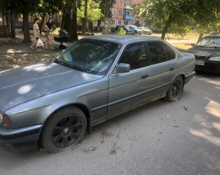 Синій БМВ 5 Серія, об'ємом двигуна 2 л та пробігом 300 тис. км за 1500 $, фото 2 на Automoto.ua