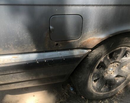Синій БМВ 5 Серія, об'ємом двигуна 2 л та пробігом 300 тис. км за 1500 $, фото 7 на Automoto.ua
