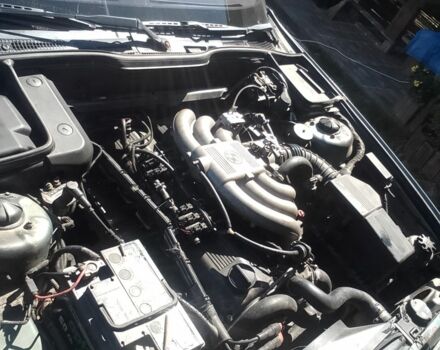 Синий БМВ 5 Серия, объемом двигателя 2.5 л и пробегом 1 тыс. км за 2000 $, фото 4 на Automoto.ua