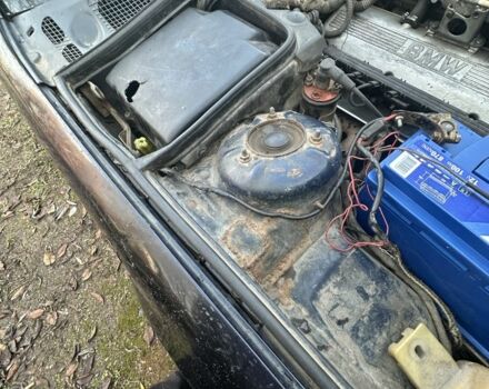 Синий БМВ 5 Серия, объемом двигателя 2 л и пробегом 233 тыс. км за 1800 $, фото 19 на Automoto.ua