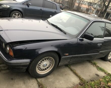 Синий БМВ 5 Серия, объемом двигателя 2 л и пробегом 200 тыс. км за 2200 $, фото 3 на Automoto.ua