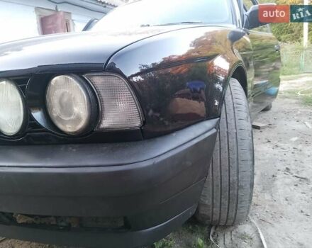 Синий БМВ 5 Серия, объемом двигателя 2 л и пробегом 250 тыс. км за 2650 $, фото 2 на Automoto.ua