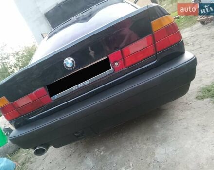 Синий БМВ 5 Серия, объемом двигателя 2 л и пробегом 250 тыс. км за 2650 $, фото 4 на Automoto.ua