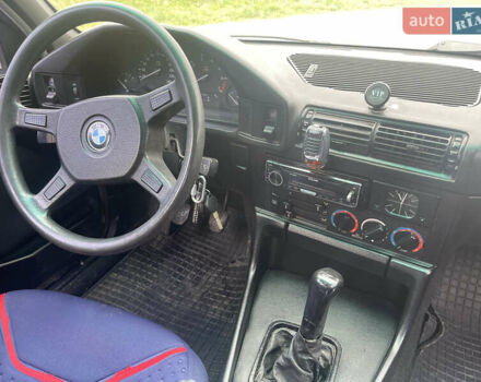 Синий БМВ 5 Серия, объемом двигателя 2 л и пробегом 213 тыс. км за 2999 $, фото 27 на Automoto.ua