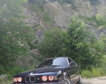 Синий БМВ 5 Серия, объемом двигателя 2.4 л и пробегом 370 тыс. км за 4000 $, фото 2 на Automoto.ua