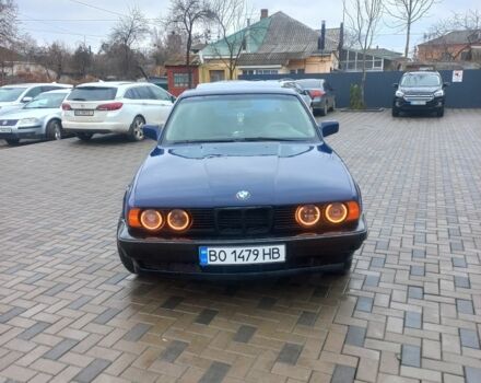 Синий БМВ 5 Серия, объемом двигателя 1.8 л и пробегом 400 тыс. км за 2250 $, фото 1 на Automoto.ua