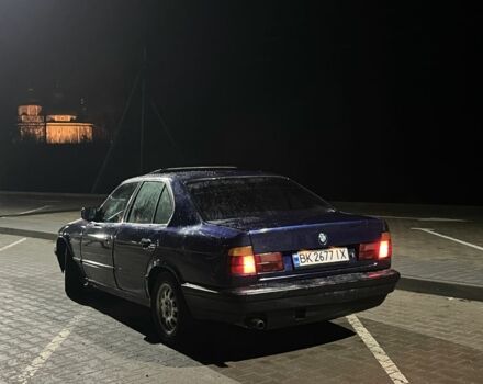 Синій БМВ 5 Серія, об'ємом двигуна 2 л та пробігом 300 тис. км за 2250 $, фото 2 на Automoto.ua