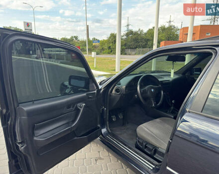 Синій БМВ 5 Серія, об'ємом двигуна 2 л та пробігом 430 тис. км за 3500 $, фото 7 на Automoto.ua