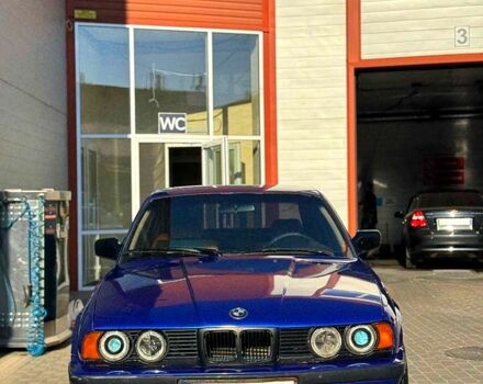 Синий БМВ 5 Серия, объемом двигателя 2.5 л и пробегом 200 тыс. км за 2150 $, фото 1 на Automoto.ua