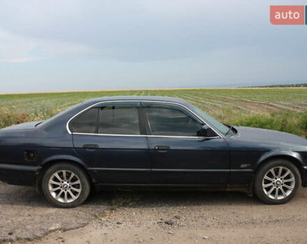 Синий БМВ 5 Серия, объемом двигателя 2 л и пробегом 900 тыс. км за 2300 $, фото 3 на Automoto.ua