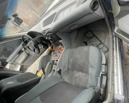 Синій БМВ 5 Серія, об'ємом двигуна 2 л та пробігом 333 тис. км за 1600 $, фото 4 на Automoto.ua