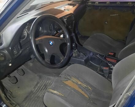 Синій БМВ 5 Серія, об'ємом двигуна 2 л та пробігом 123 тис. км за 1539 $, фото 4 на Automoto.ua