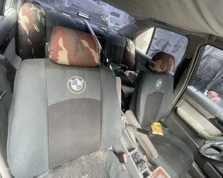 Синій БМВ 5 Серія, об'ємом двигуна 2 л та пробігом 333 тис. км за 1600 $, фото 5 на Automoto.ua