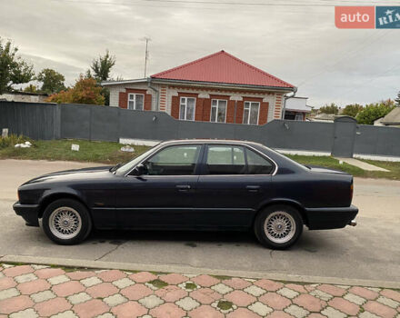 Синій БМВ 5 Серія, об'ємом двигуна 1.99 л та пробігом 400 тис. км за 2500 $, фото 5 на Automoto.ua