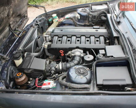 Синий БМВ 5 Серия, объемом двигателя 2 л и пробегом 900 тыс. км за 2300 $, фото 18 на Automoto.ua