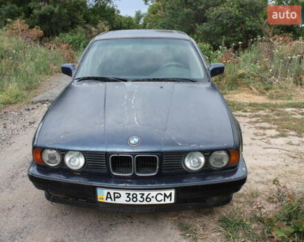 Синий БМВ 5 Серия, объемом двигателя 2 л и пробегом 900 тыс. км за 2300 $, фото 1 на Automoto.ua