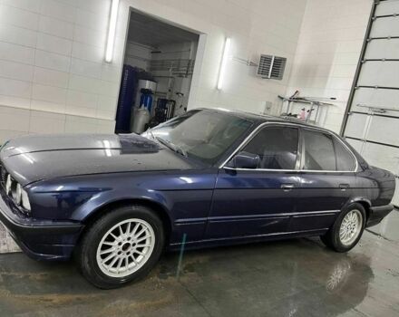 Синій БМВ 5 Серія, об'ємом двигуна 2 л та пробігом 330 тис. км за 2200 $, фото 4 на Automoto.ua