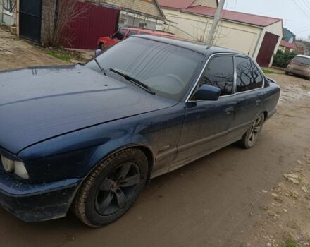 Синий БМВ 5 Серия, объемом двигателя 2 л и пробегом 317 тыс. км за 2700 $, фото 4 на Automoto.ua