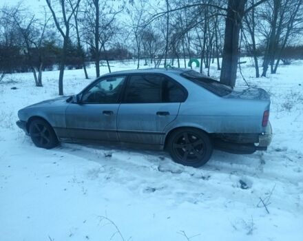 Синій БМВ 5 Серія, об'ємом двигуна 2 л та пробігом 300 тис. км за 1600 $, фото 2 на Automoto.ua