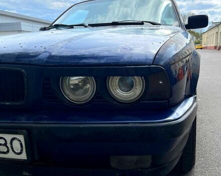 Синий БМВ 5 Серия, объемом двигателя 2 л и пробегом 670 тыс. км за 2800 $, фото 4 на Automoto.ua