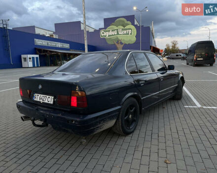 Синий БМВ 5 Серия, объемом двигателя 1.8 л и пробегом 377 тыс. км за 1350 $, фото 10 на Automoto.ua