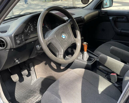 Синій БМВ 5 Серія, об'ємом двигуна 2.3 л та пробігом 295 тис. км за 5000 $, фото 23 на Automoto.ua