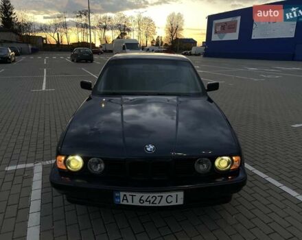 Синий БМВ 5 Серия, объемом двигателя 1.8 л и пробегом 377 тыс. км за 1350 $, фото 5 на Automoto.ua