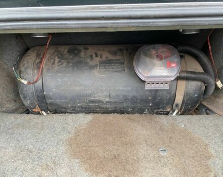 Синій БМВ 5 Серія, об'ємом двигуна 2 л та пробігом 300 тис. км за 2200 $, фото 21 на Automoto.ua