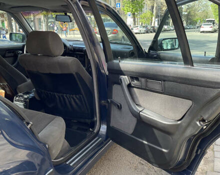 Синій БМВ 5 Серія, об'ємом двигуна 2.3 л та пробігом 295 тис. км за 5000 $, фото 15 на Automoto.ua