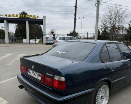 Синій БМВ 5 Серія, об'ємом двигуна 2.5 л та пробігом 300 тис. км за 2500 $, фото 2 на Automoto.ua