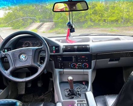 Синий БМВ 5 Серия, объемом двигателя 2 л и пробегом 570 тыс. км за 3450 $, фото 4 на Automoto.ua